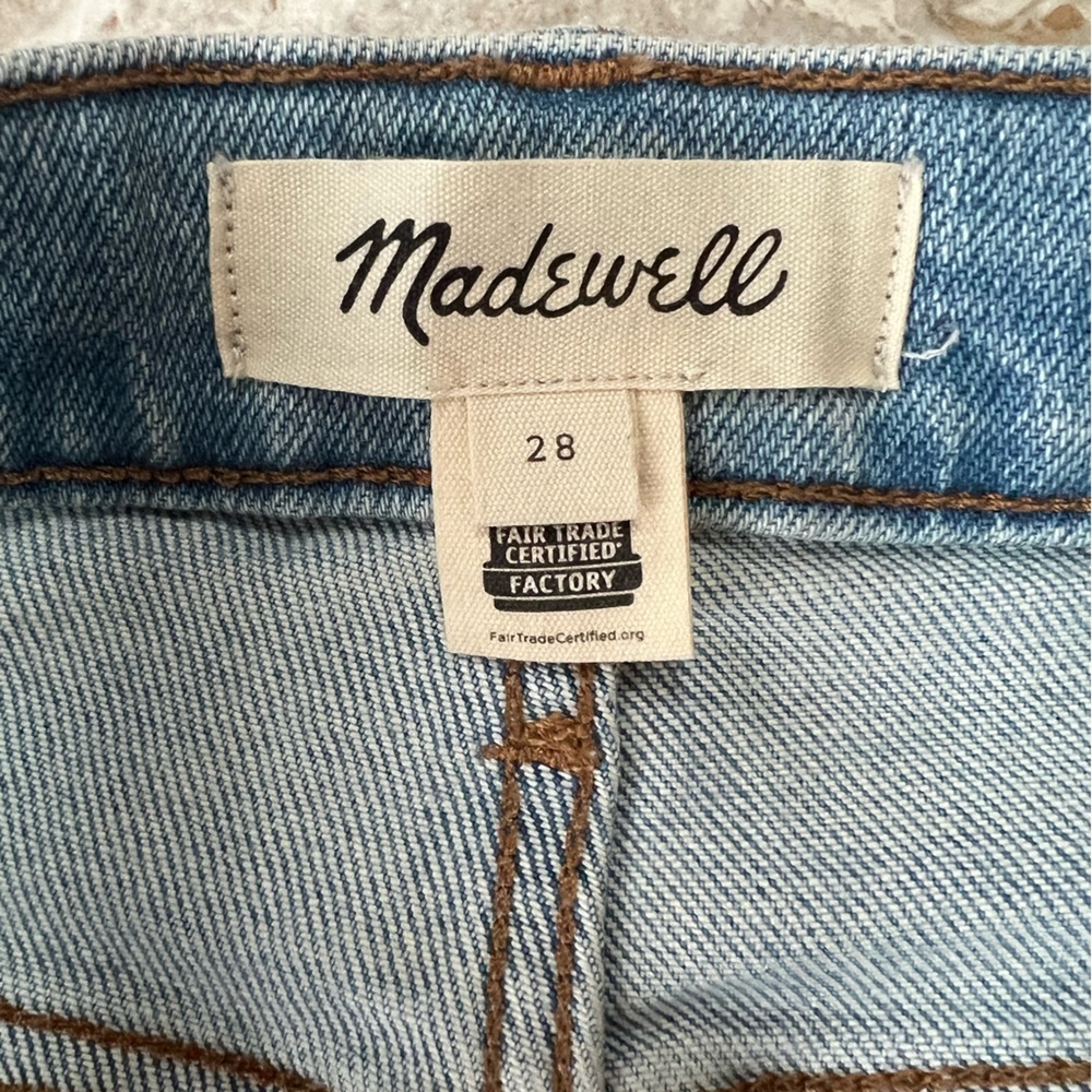 Madewell The Maternity Side-Panel Perfect Vntg Distressed Jeans, Light Blue, 28 - Picture 10 of 14